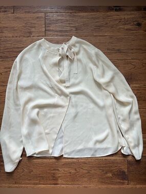 Vince 100% silk Women's Cream back Tie-Neck Blouse